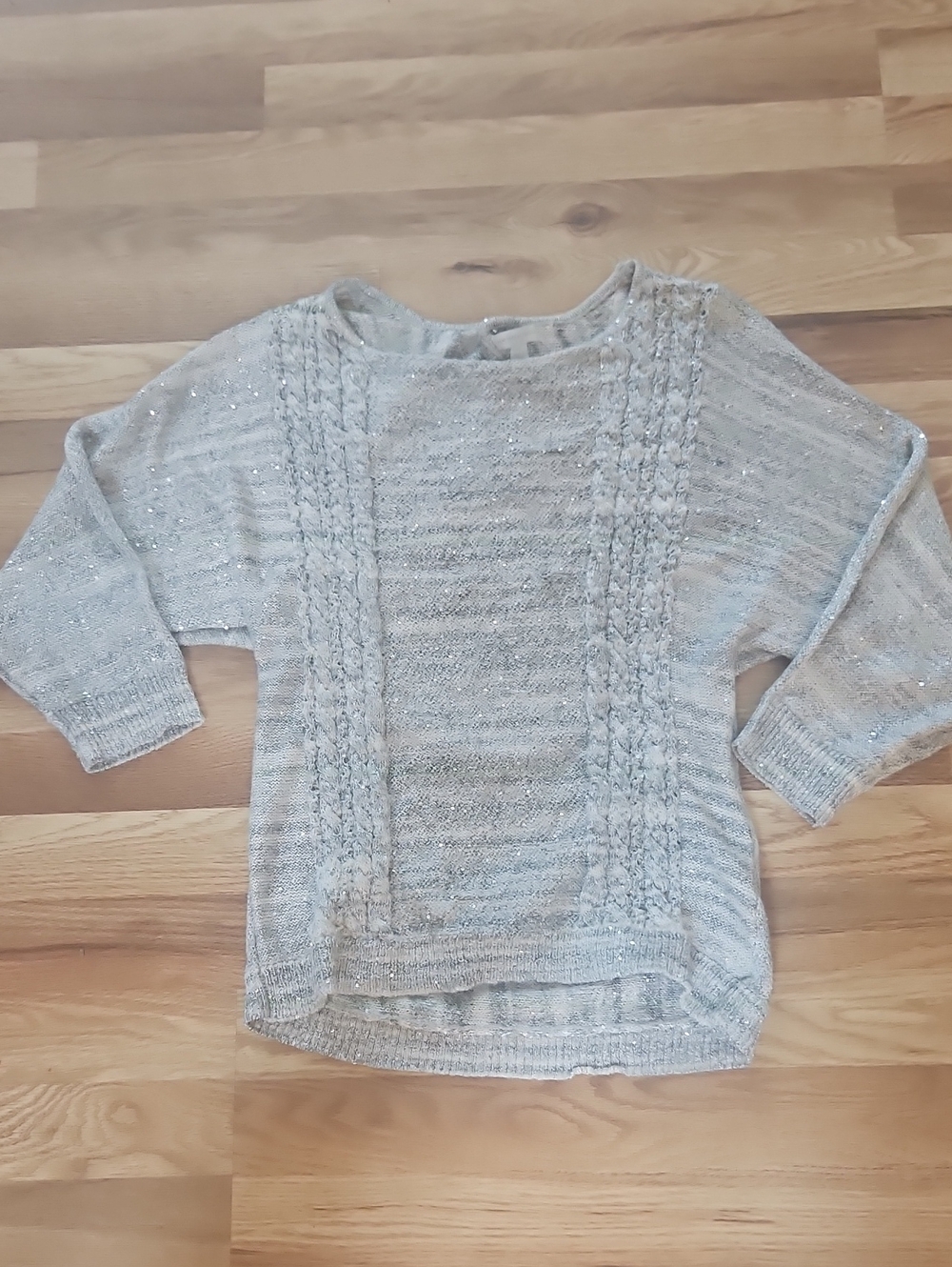 New York And Company 3/4 Sleeve Grey Sweater With Sequins Like New Size Xs